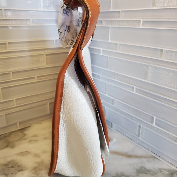 NWOT Vintage Dooney & Bourke WHITE  AWL Cavalry Collection, Ammunition Pouch - Picture 6 of 16